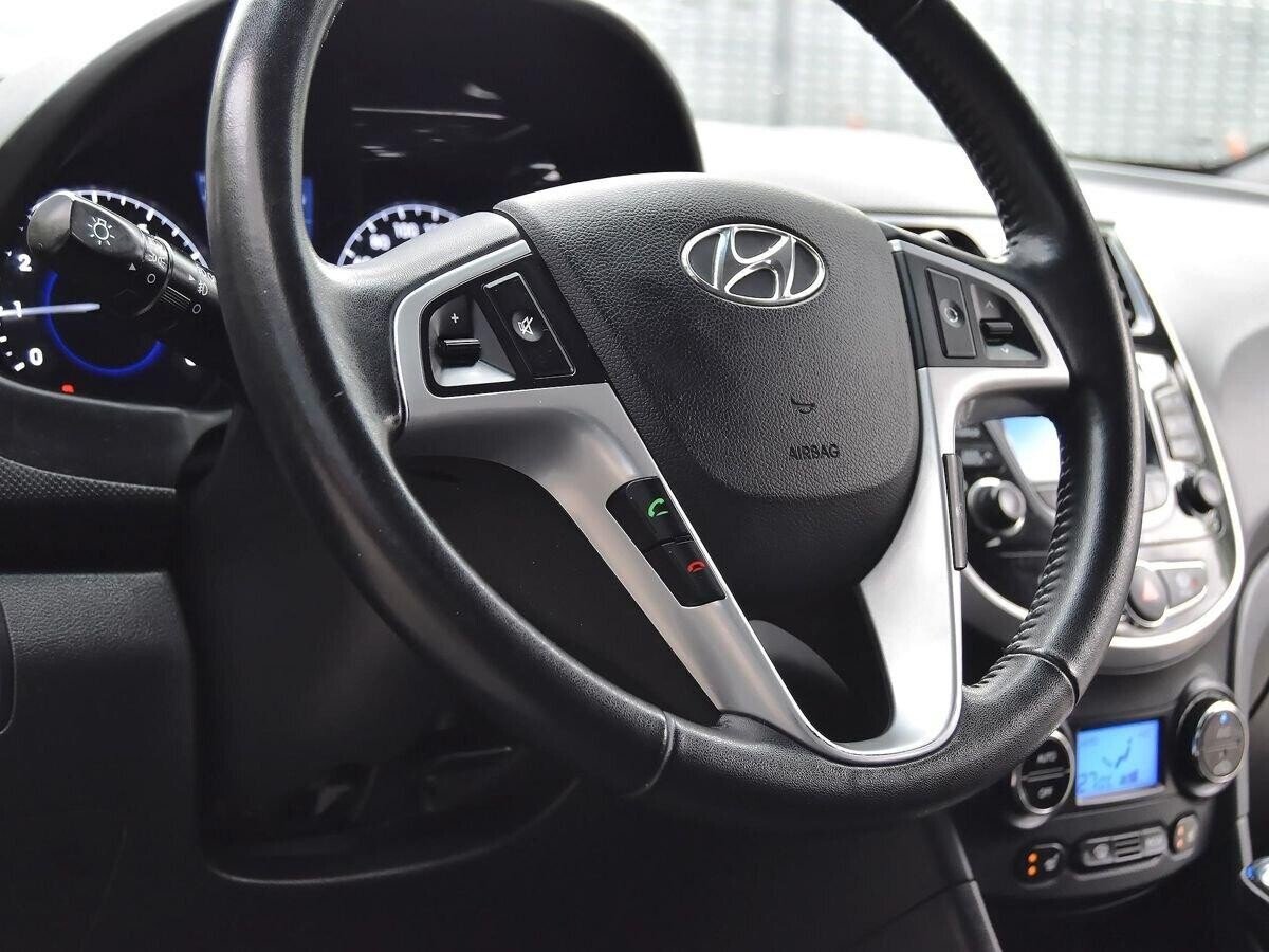 Hyundai Solaris 2011