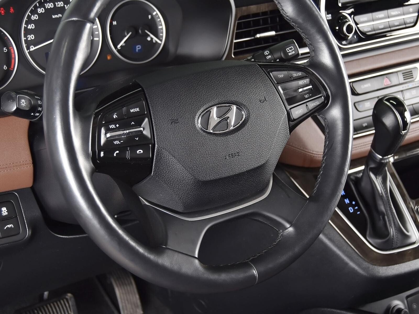 Hyundai Grand Starex 2018