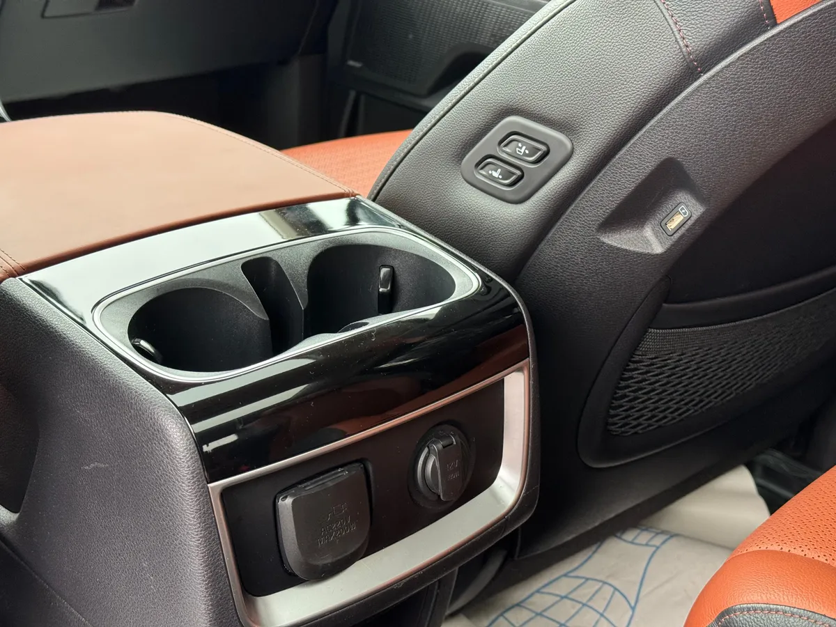 Kia Carnival 2021 Premium+