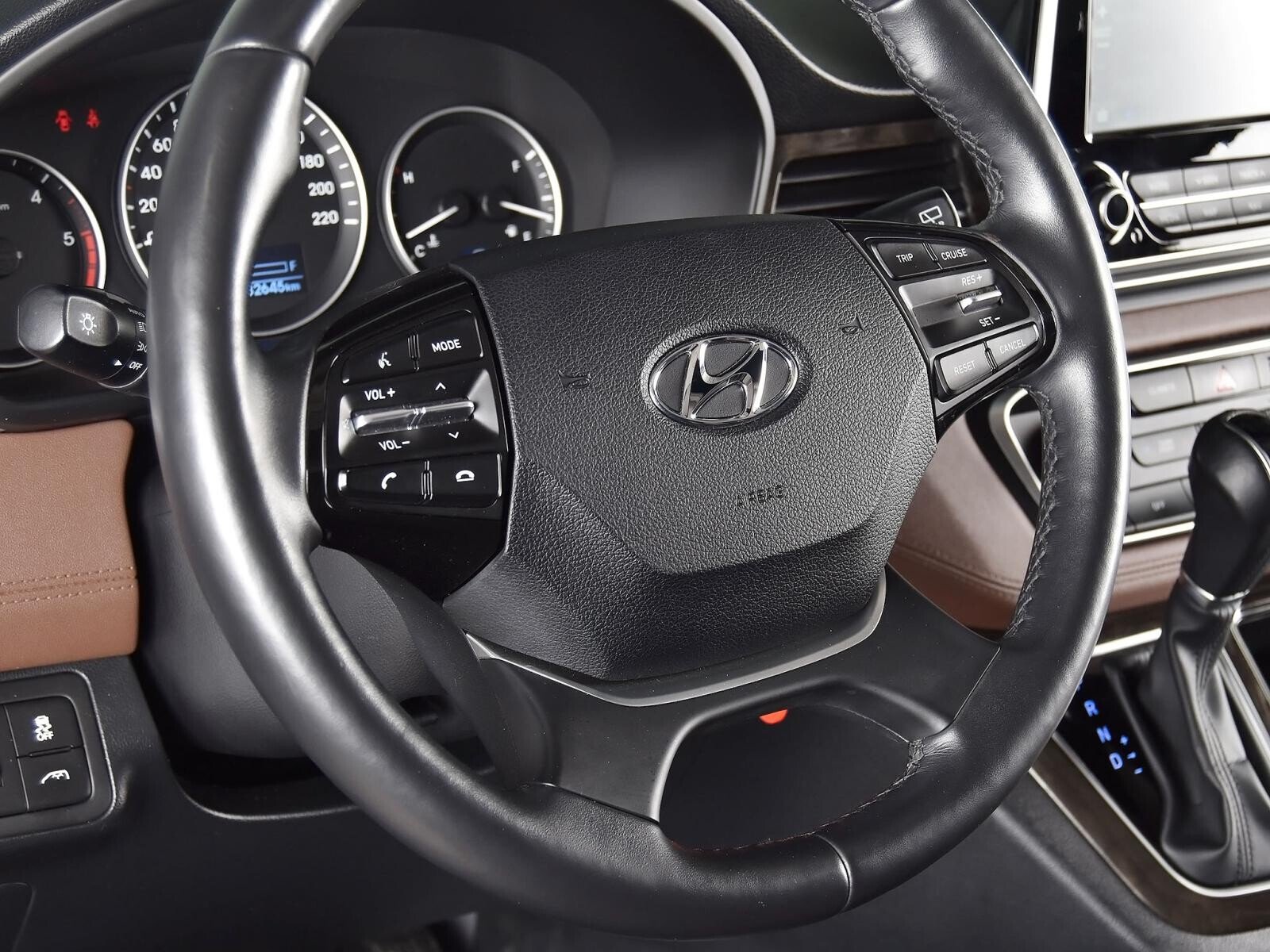 Hyundai Grand Starex 2018