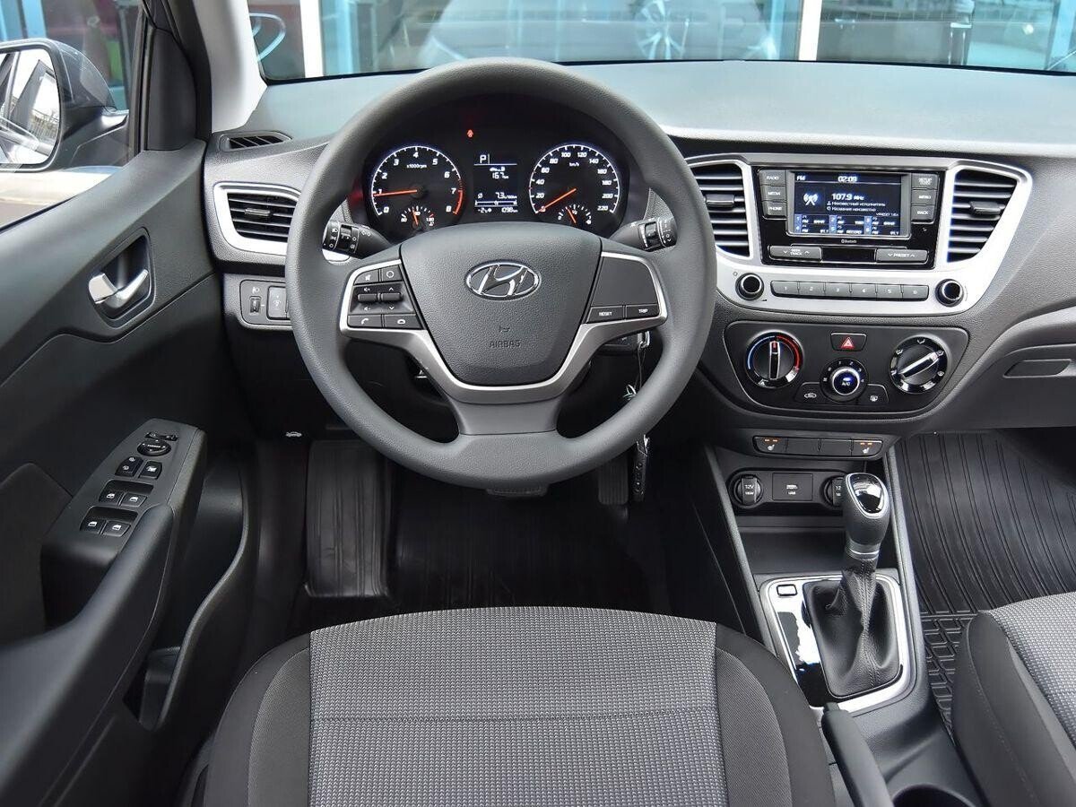 Hyundai Solaris 2021