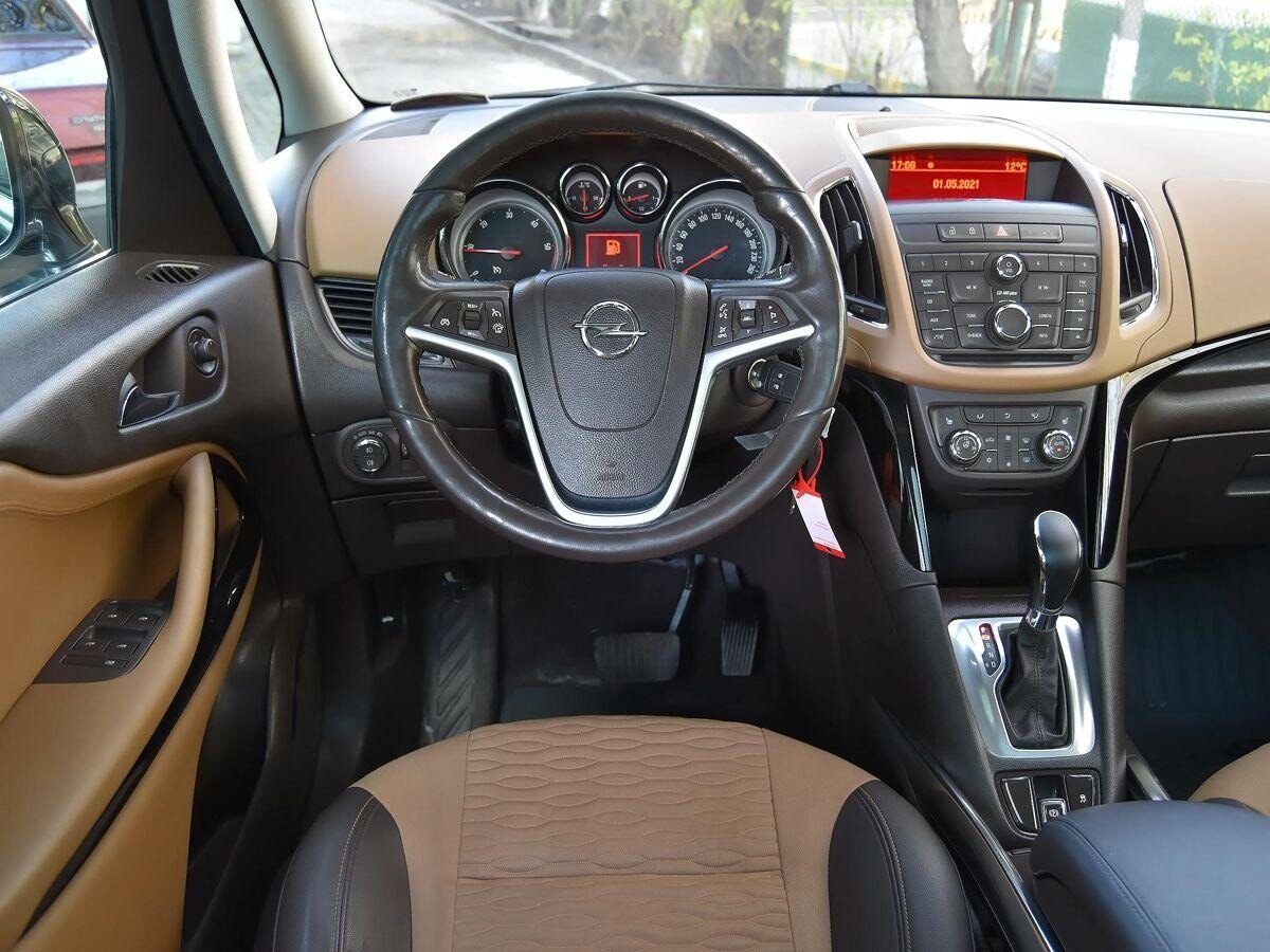 Opel Zafira 2013