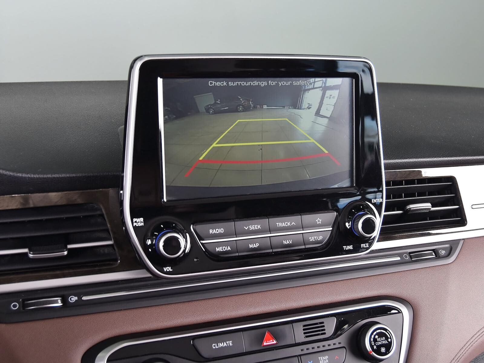 Hyundai Grand Starex 2019