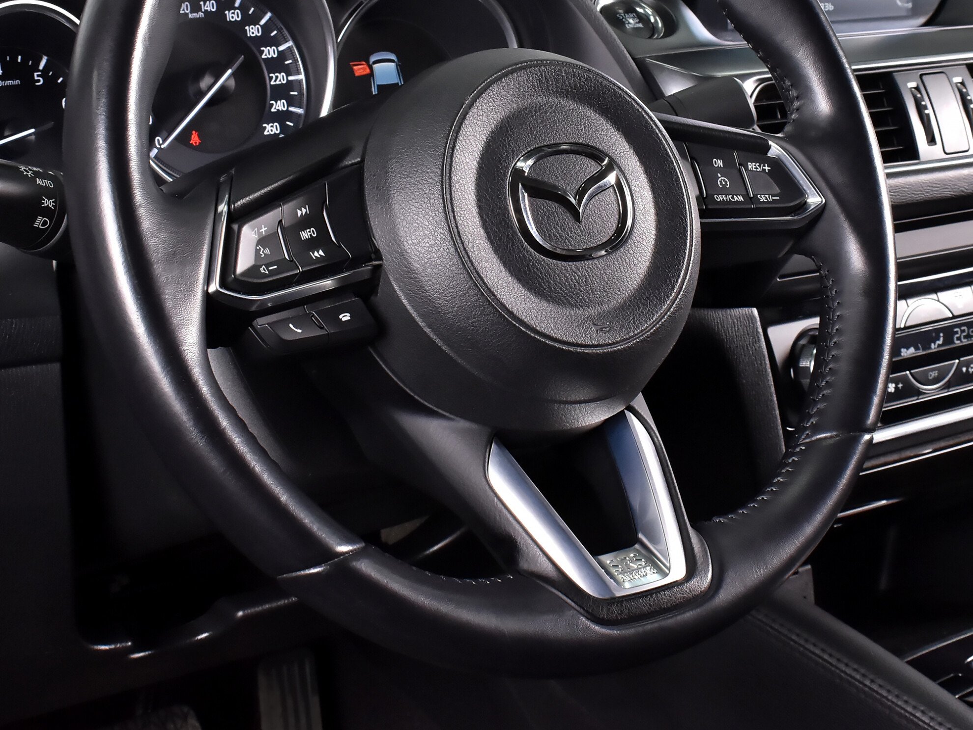 Mazda 6 2018 Supreme Plus (Пакет 1)