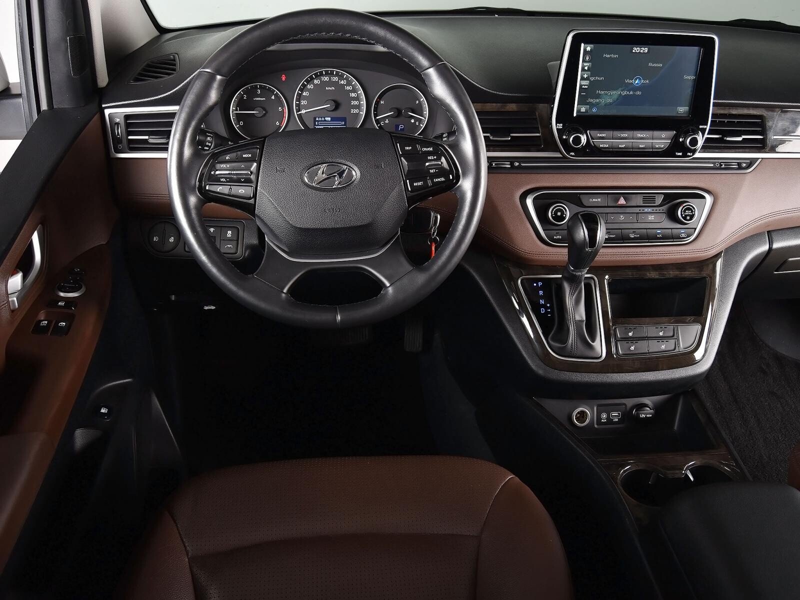 Hyundai Grand Starex 2018