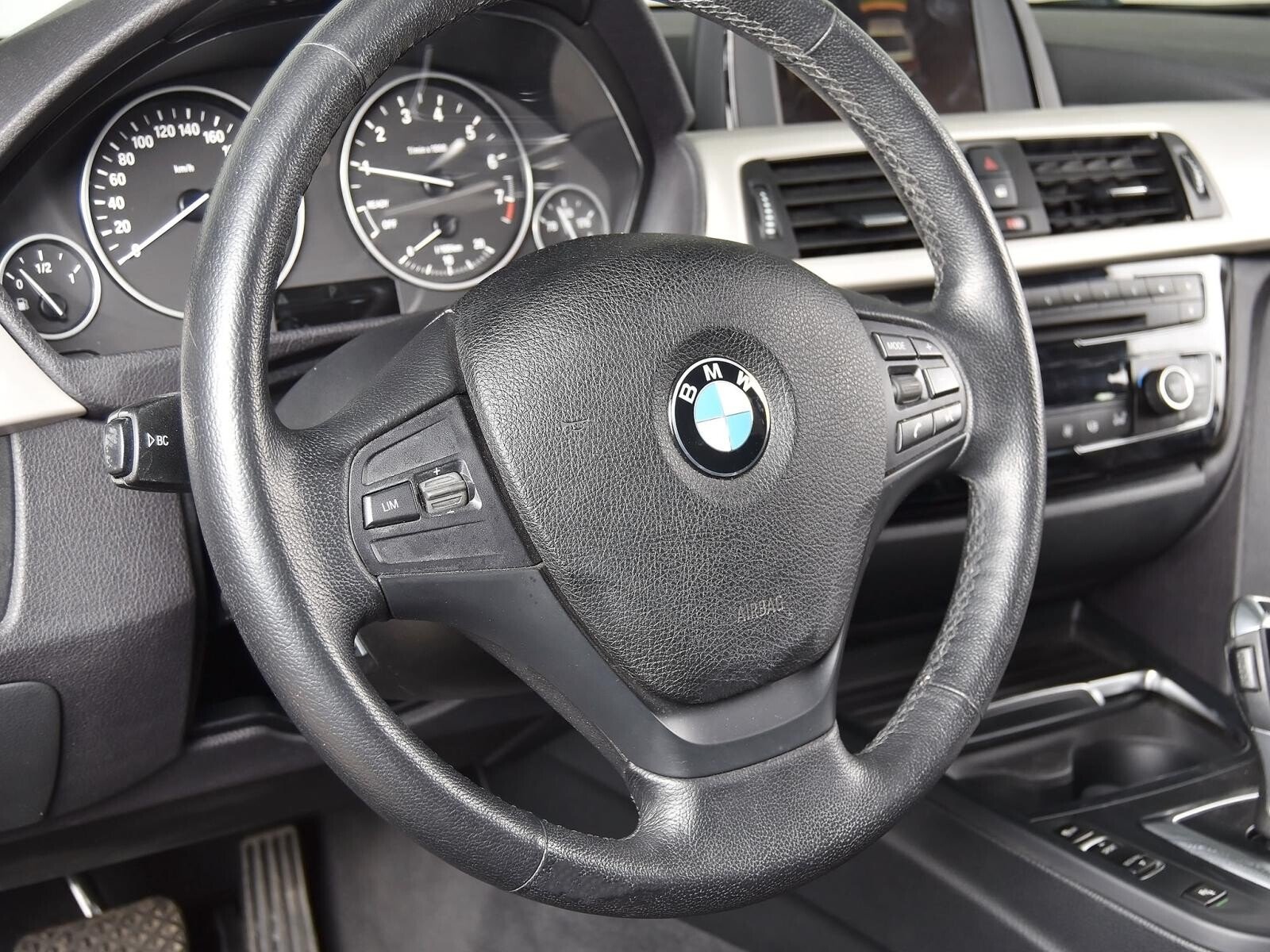 BMW 3 серии 2016