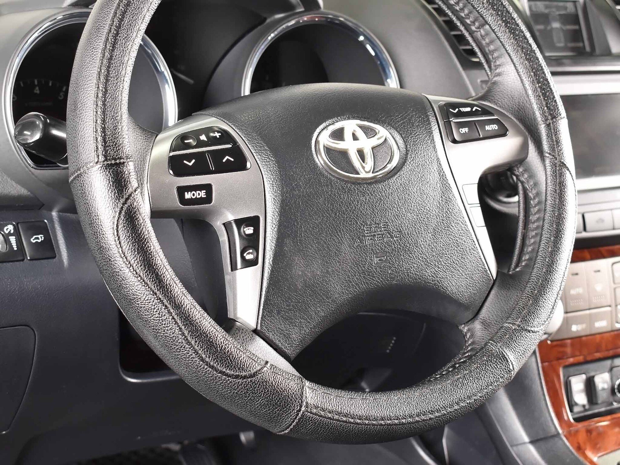 Toyota Highlander 2012 Люкс