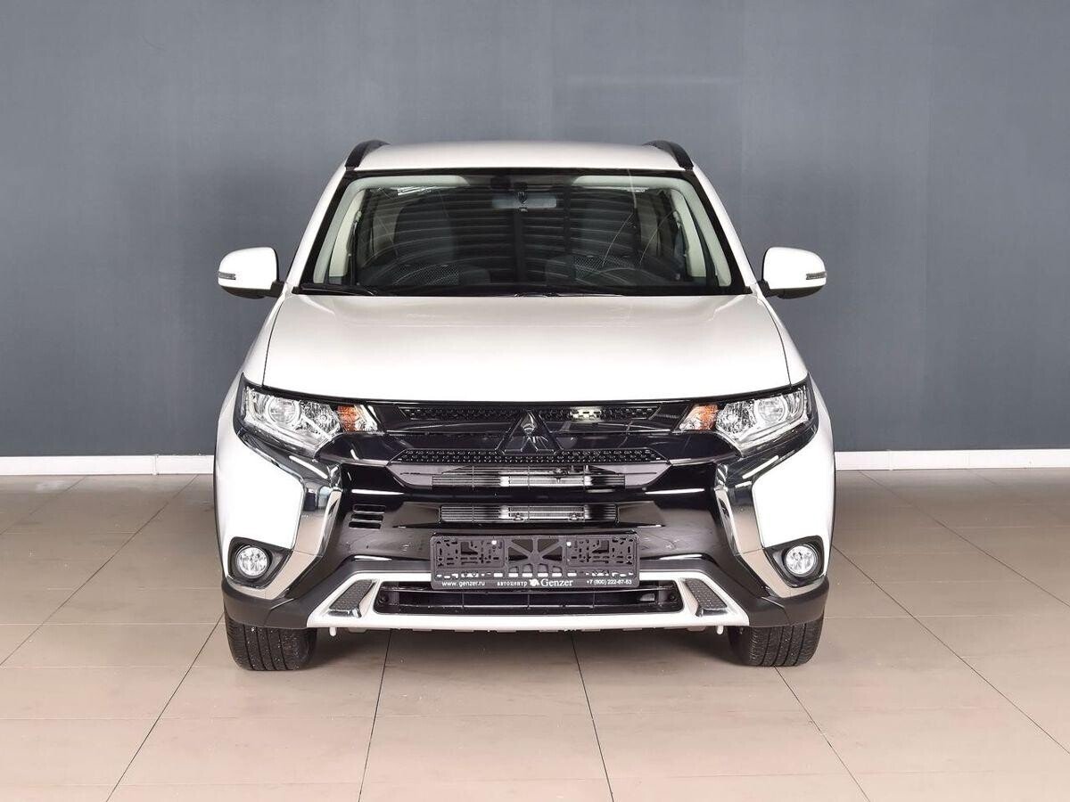 Mitsubishi Outlander 2021