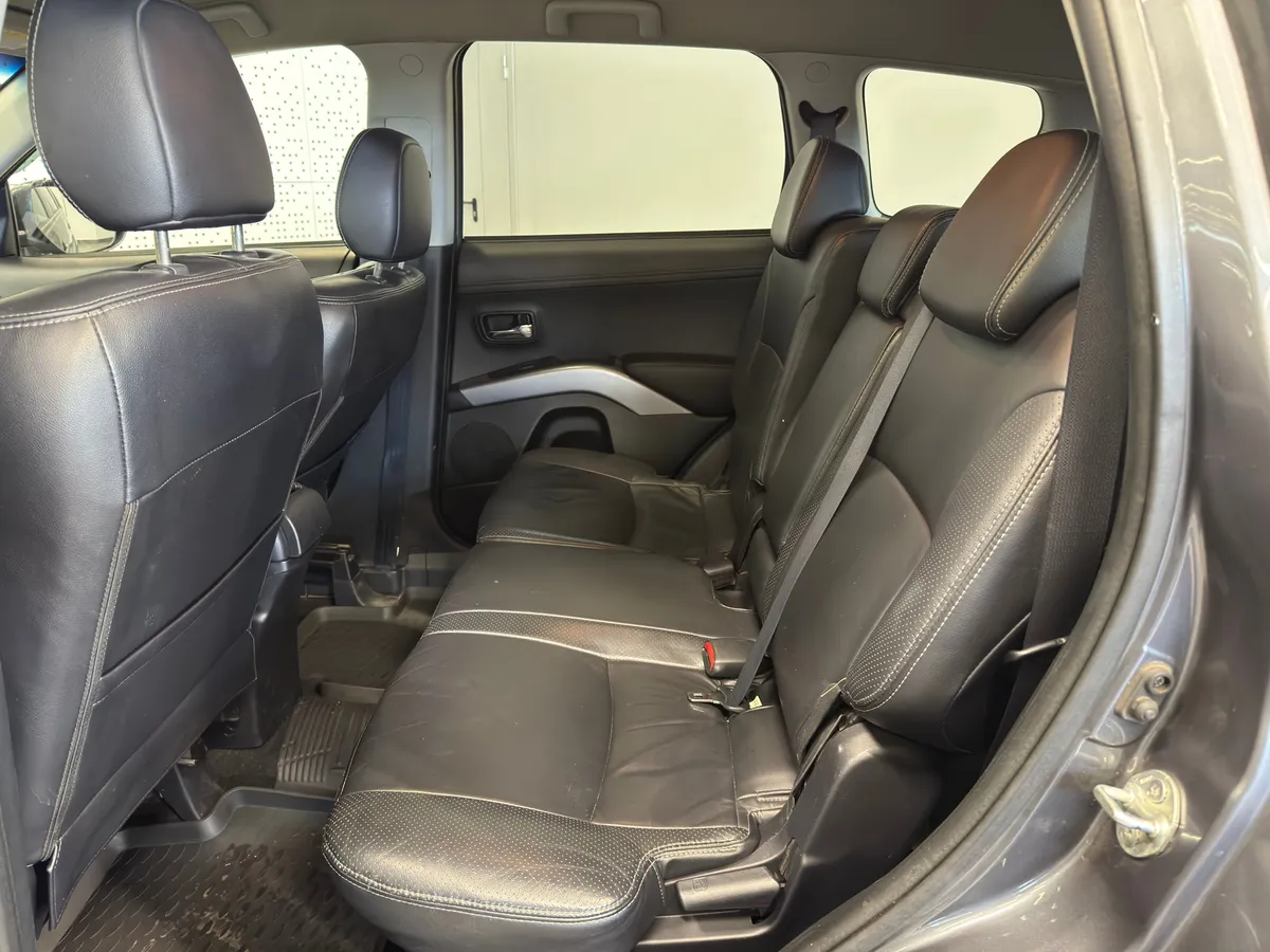 Mitsubishi Outlander 2011 Instyle S26