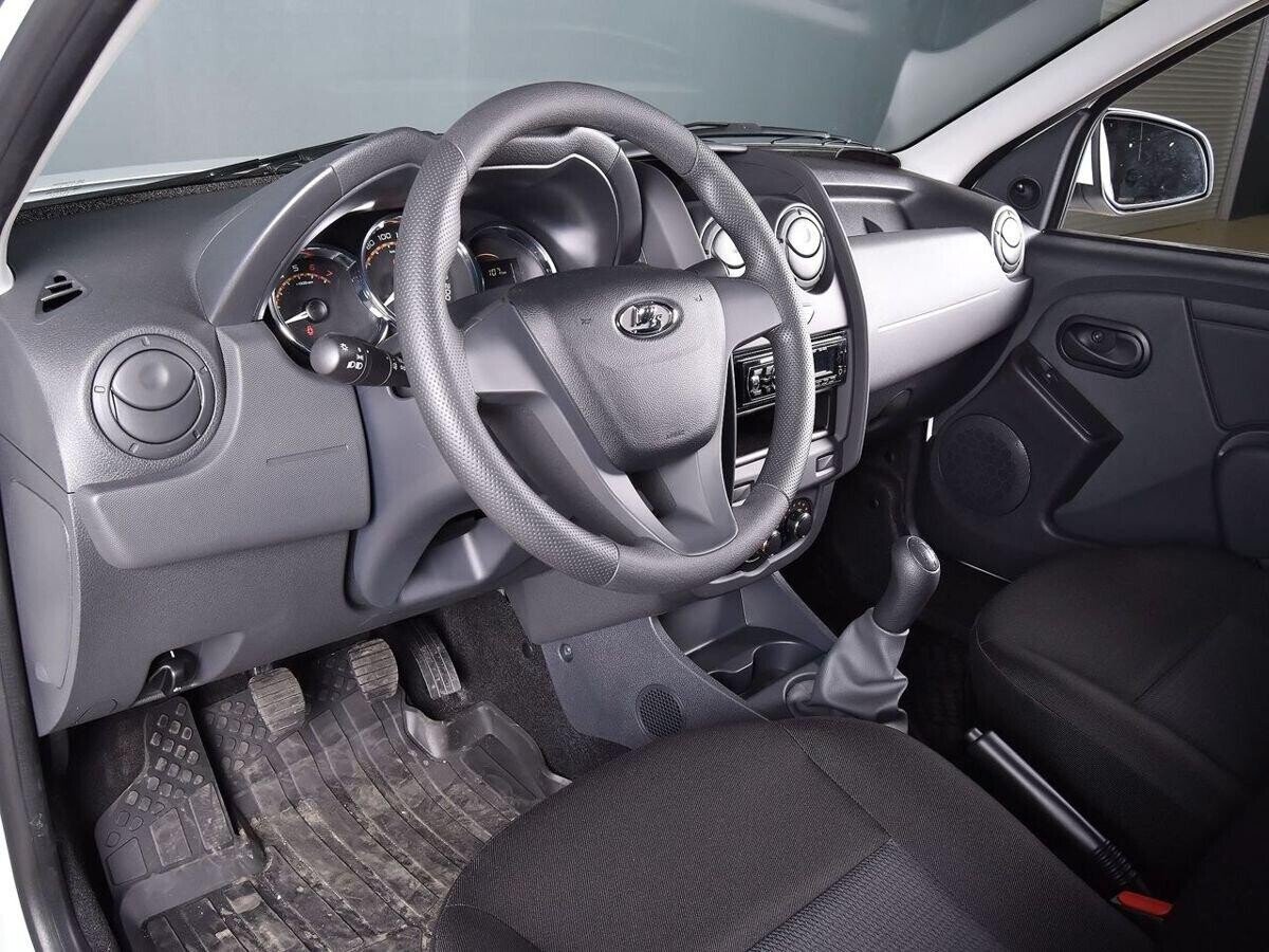 Lada Largus 2021