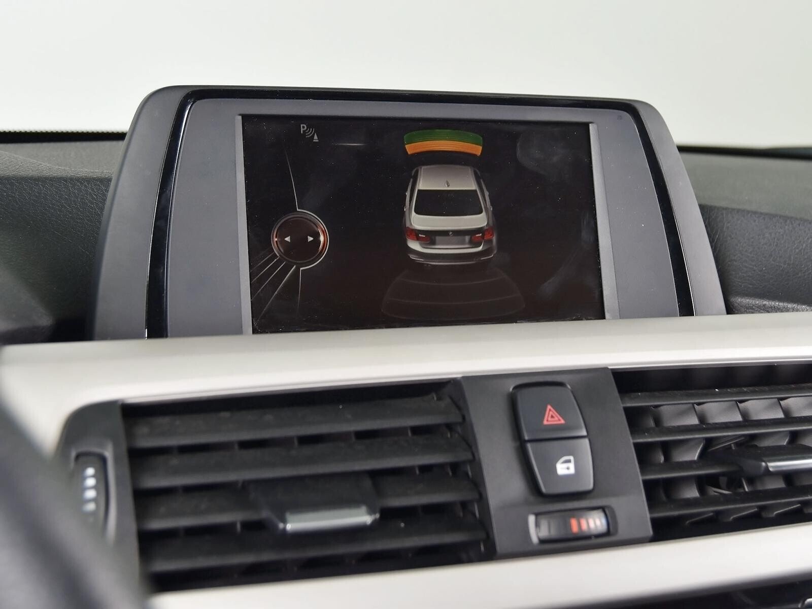 BMW 3 серии 2016