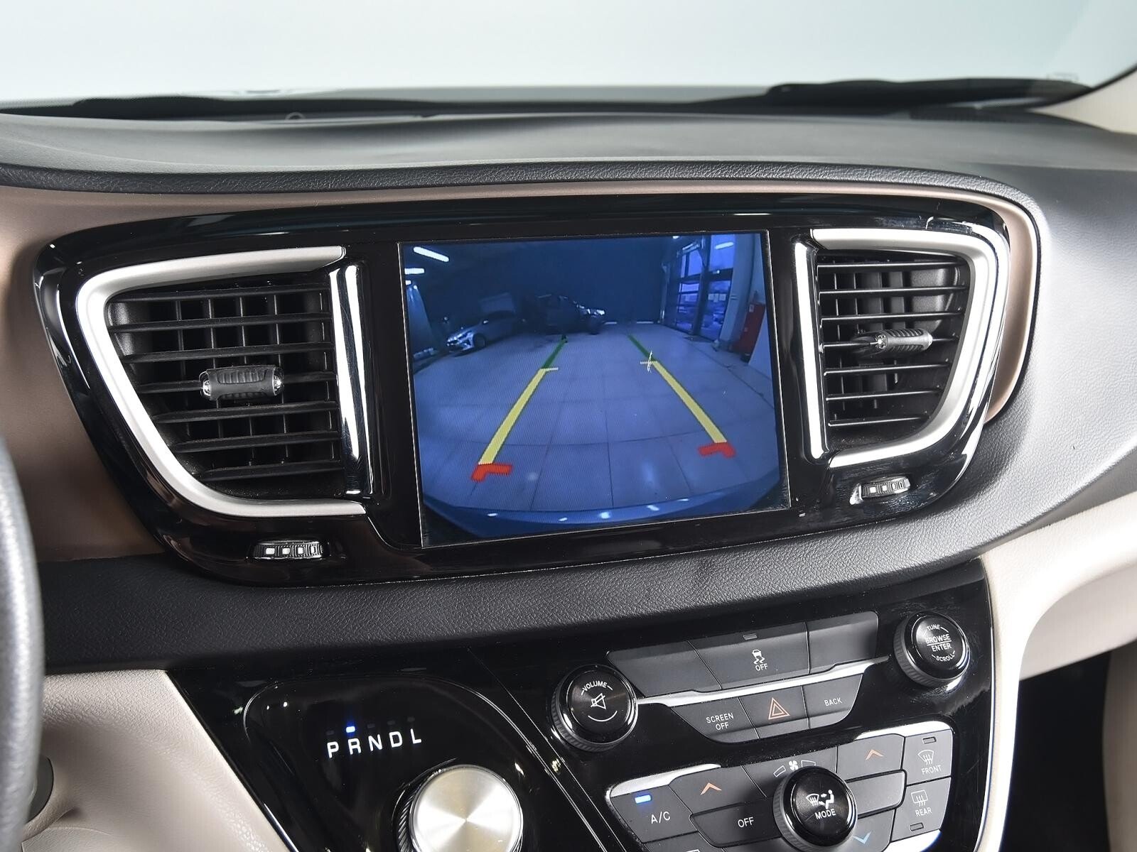 Chrysler Pacifica 2016