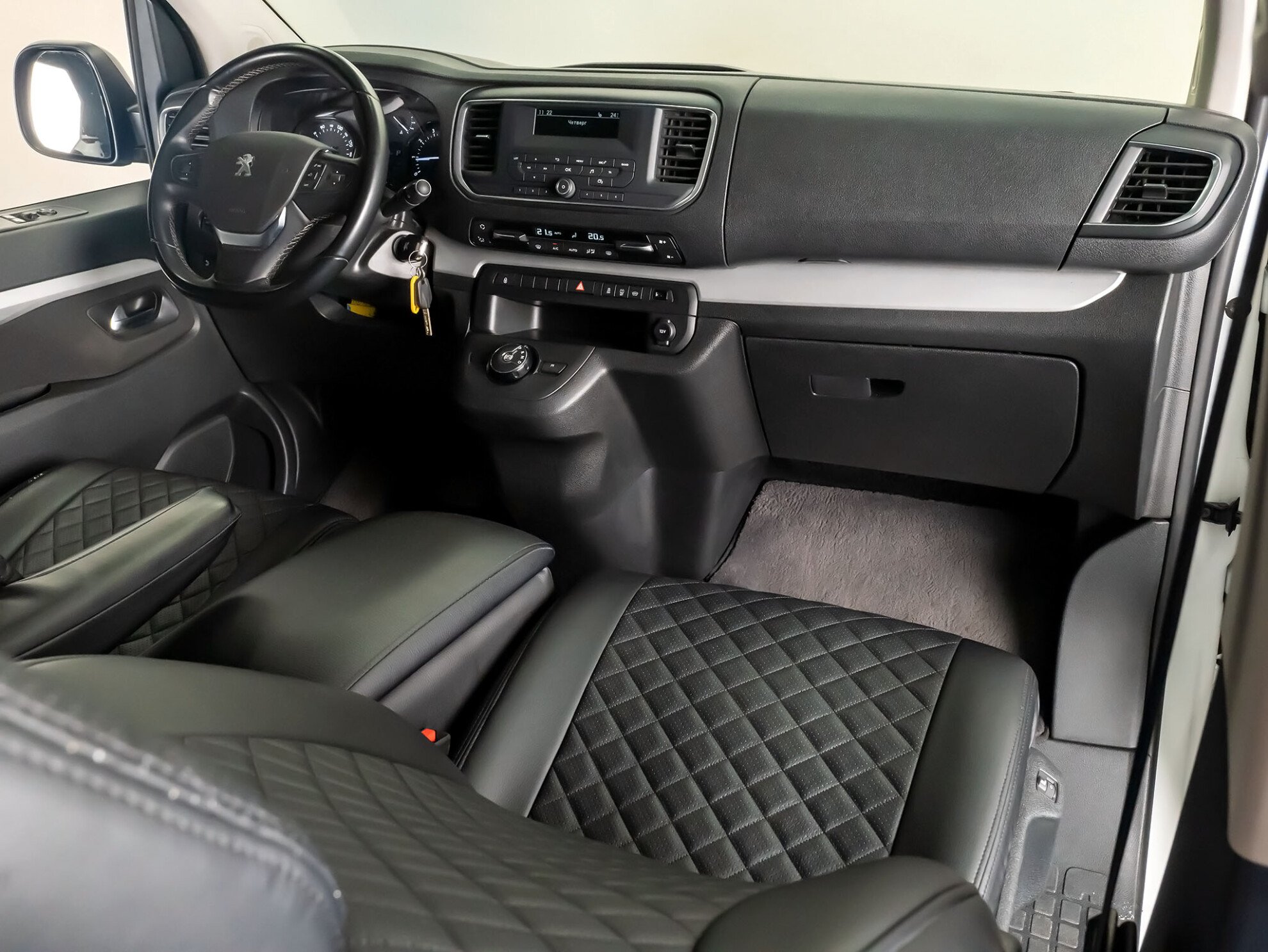 Peugeot Traveller 2021 Comfort