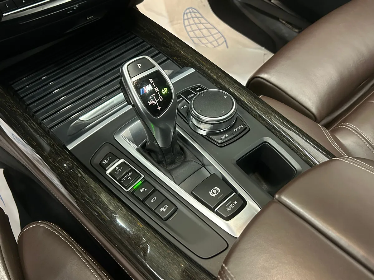 BMW X5 2018 Базовая