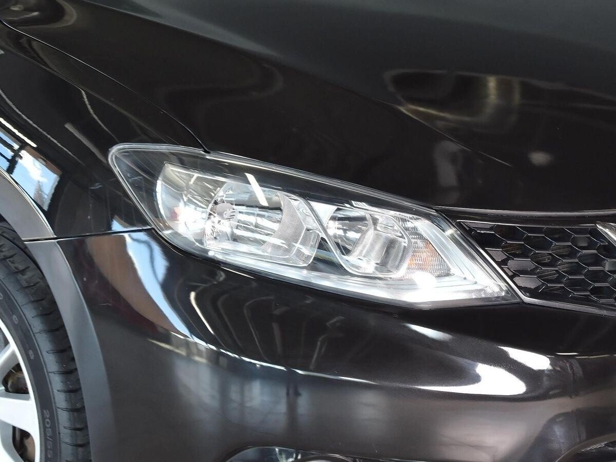 Nissan Tiida 2015