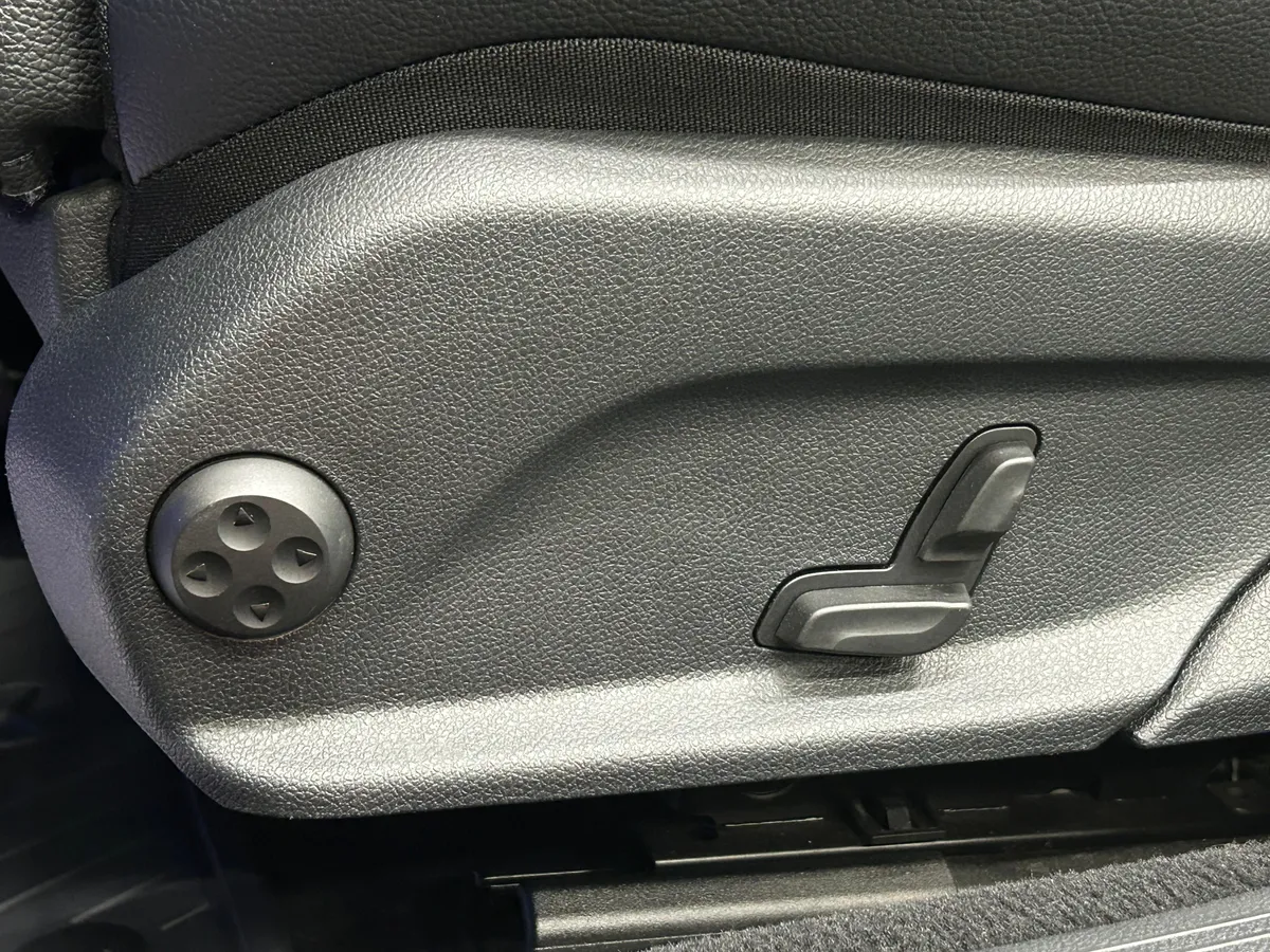 Mercedes-Benz E-Класс 2018 E 220 d 4MATIC Premium