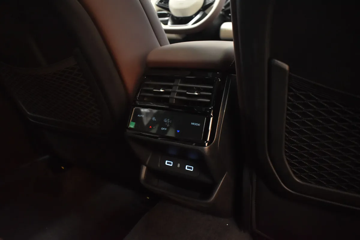 Geely Monjaro 2024 Luxury