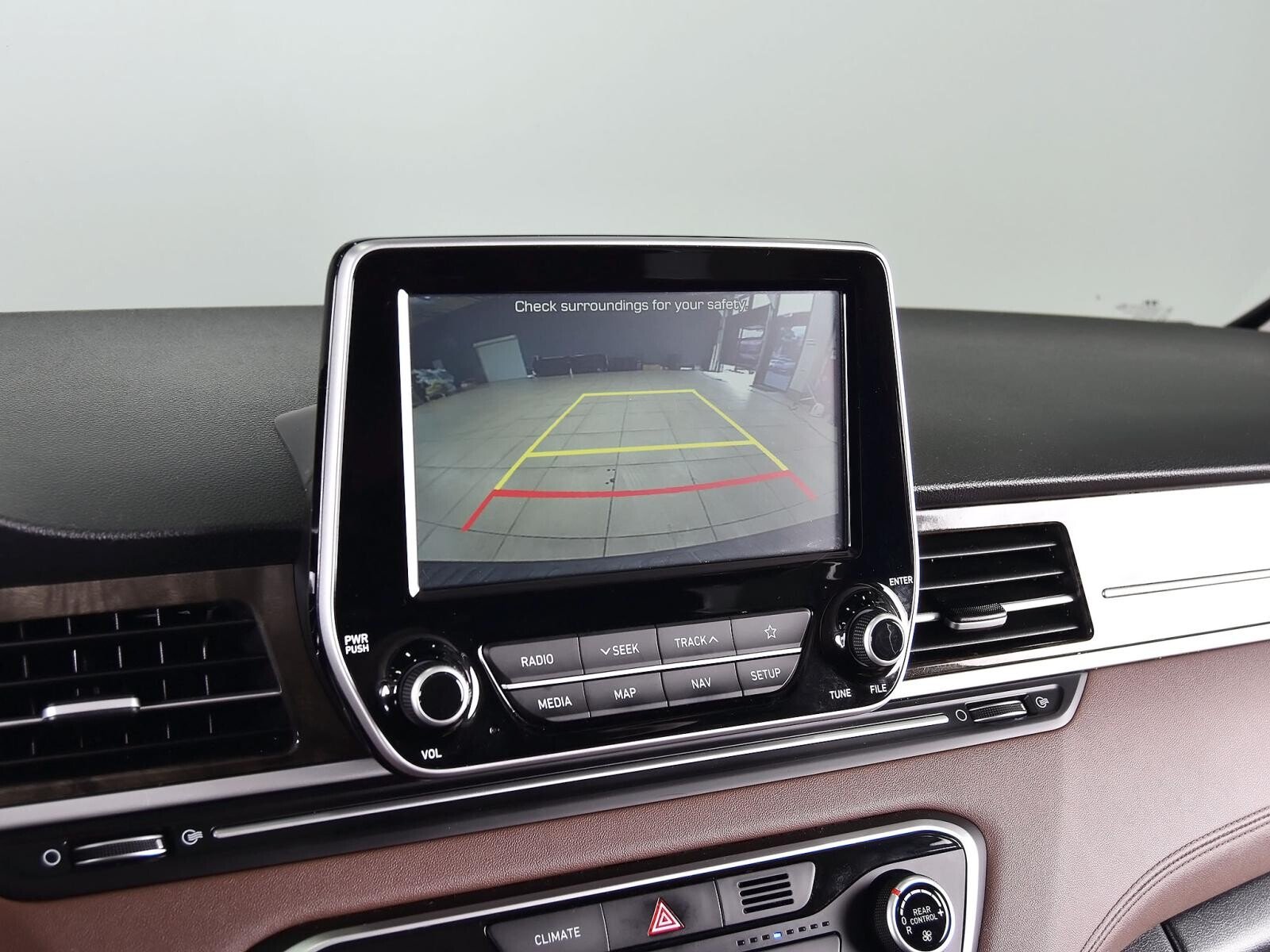 Hyundai Grand Starex 2018