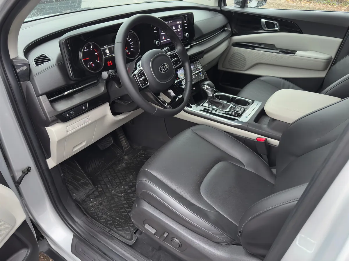 Kia Carnival 2021 Luxe