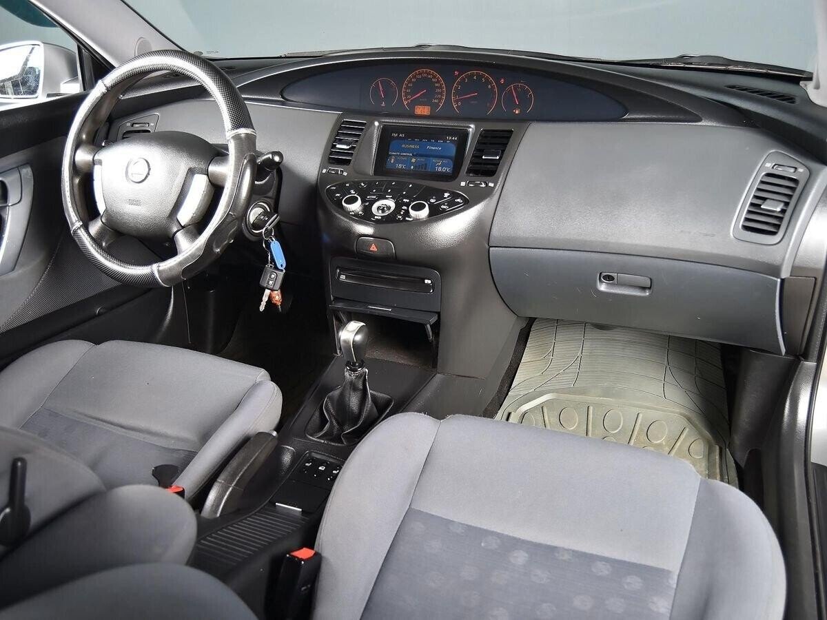 Nissan Primera 2005