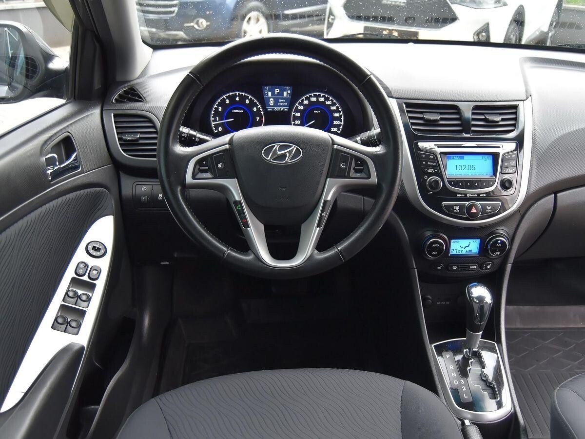 Hyundai Solaris 2011