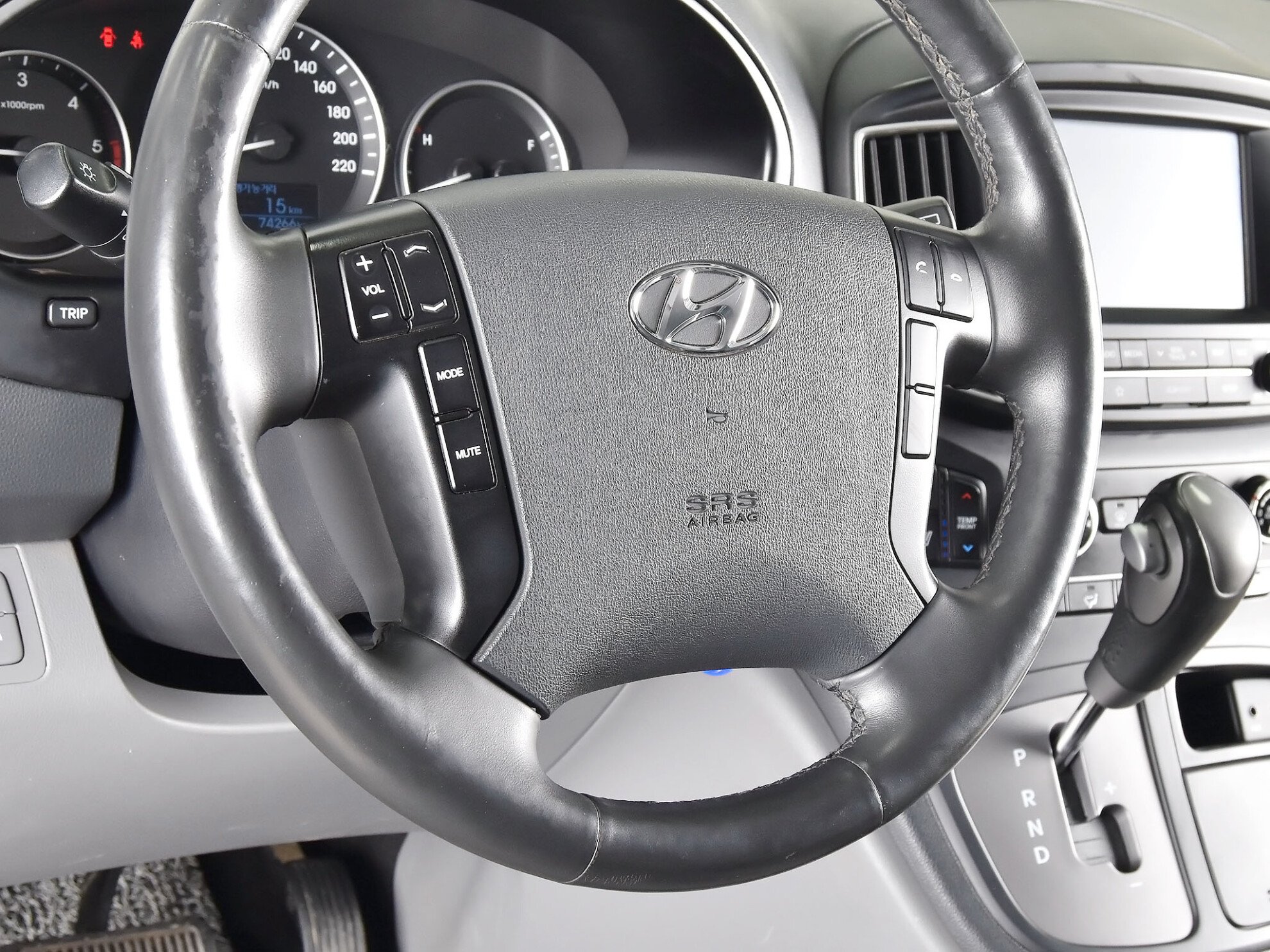 Hyundai H-1 2019