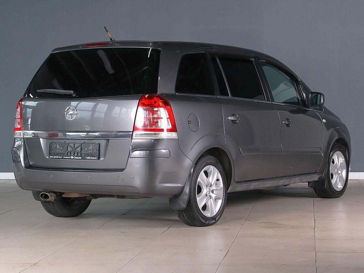 Opel Zafira 2011