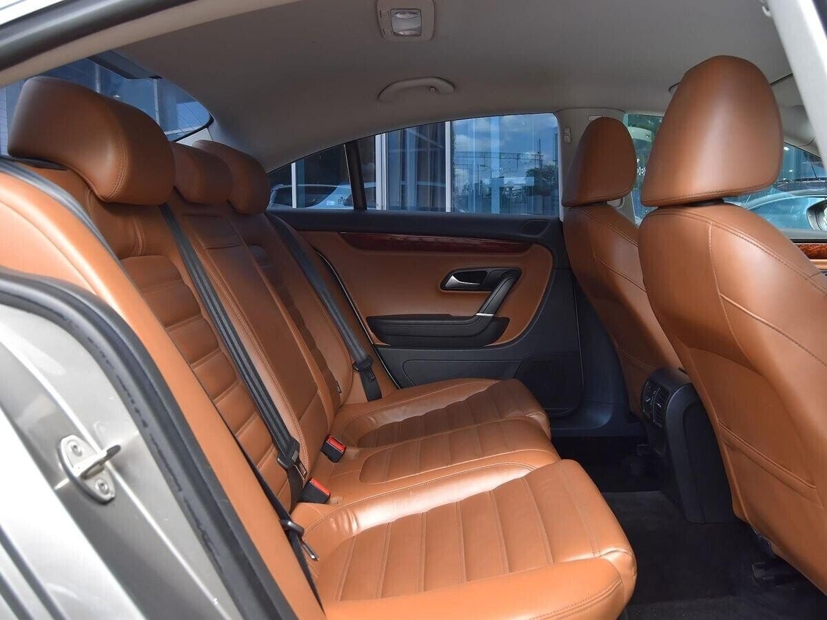 Volkswagen Passat CC 2010