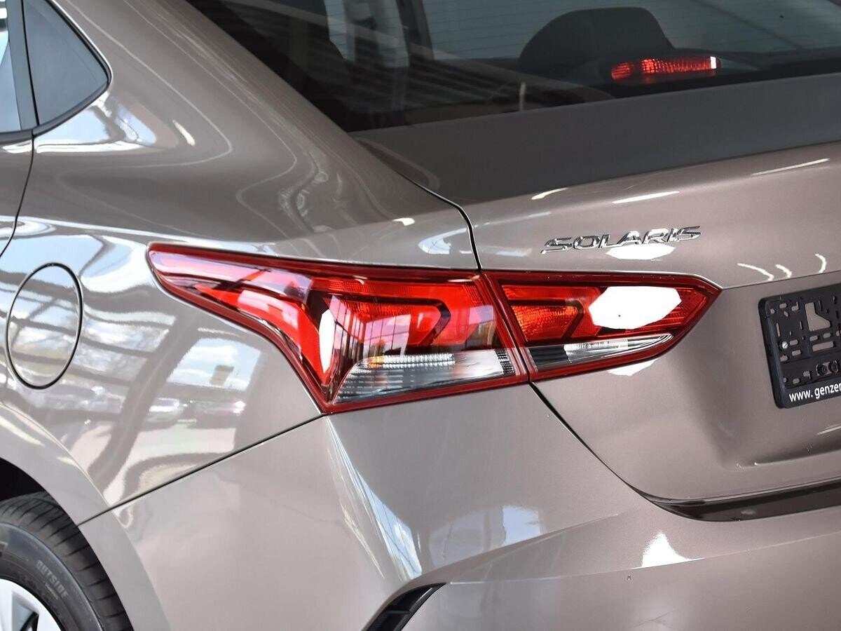 Hyundai Solaris 2021