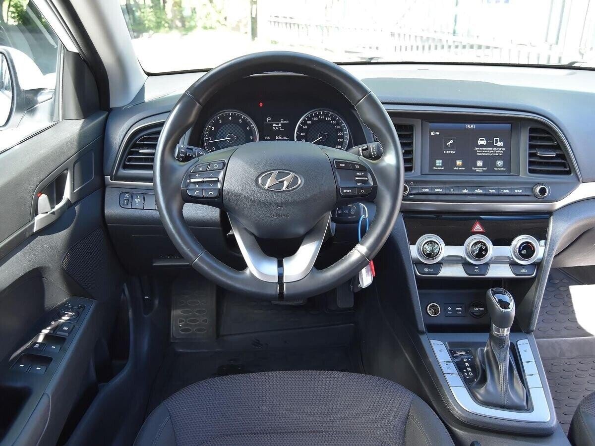 Hyundai Elantra 2019