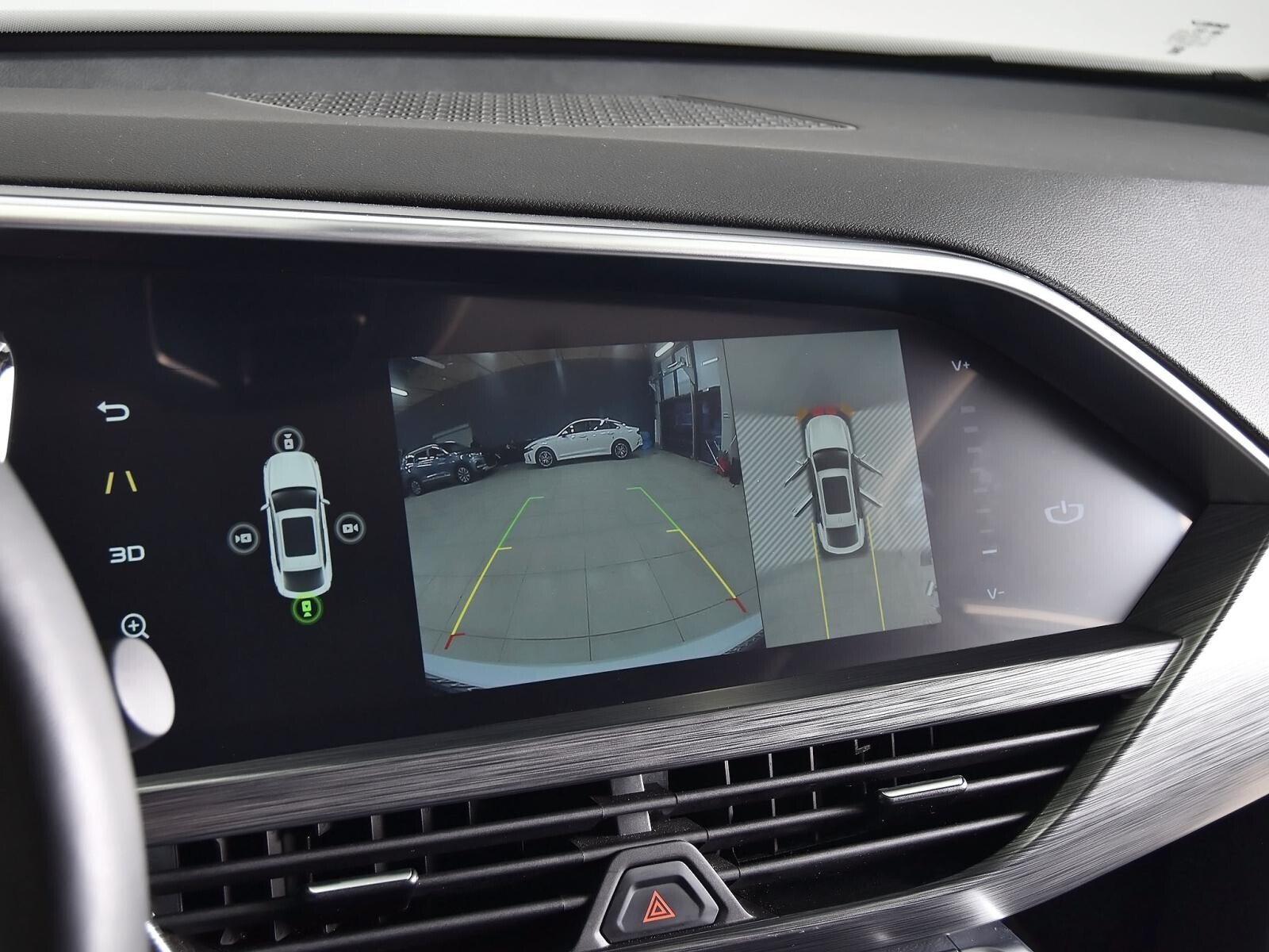 Geely Tugella 2021