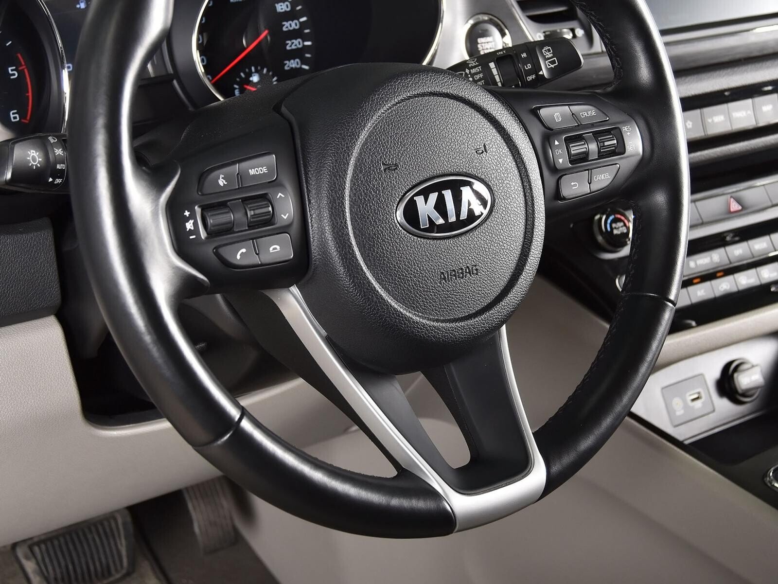 Kia Carnival 2019