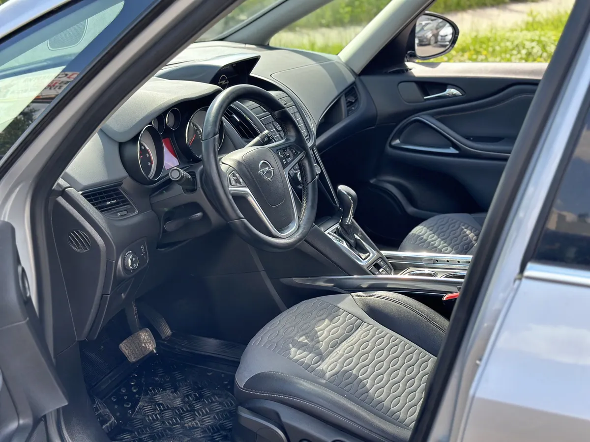 Opel Zafira 2014
