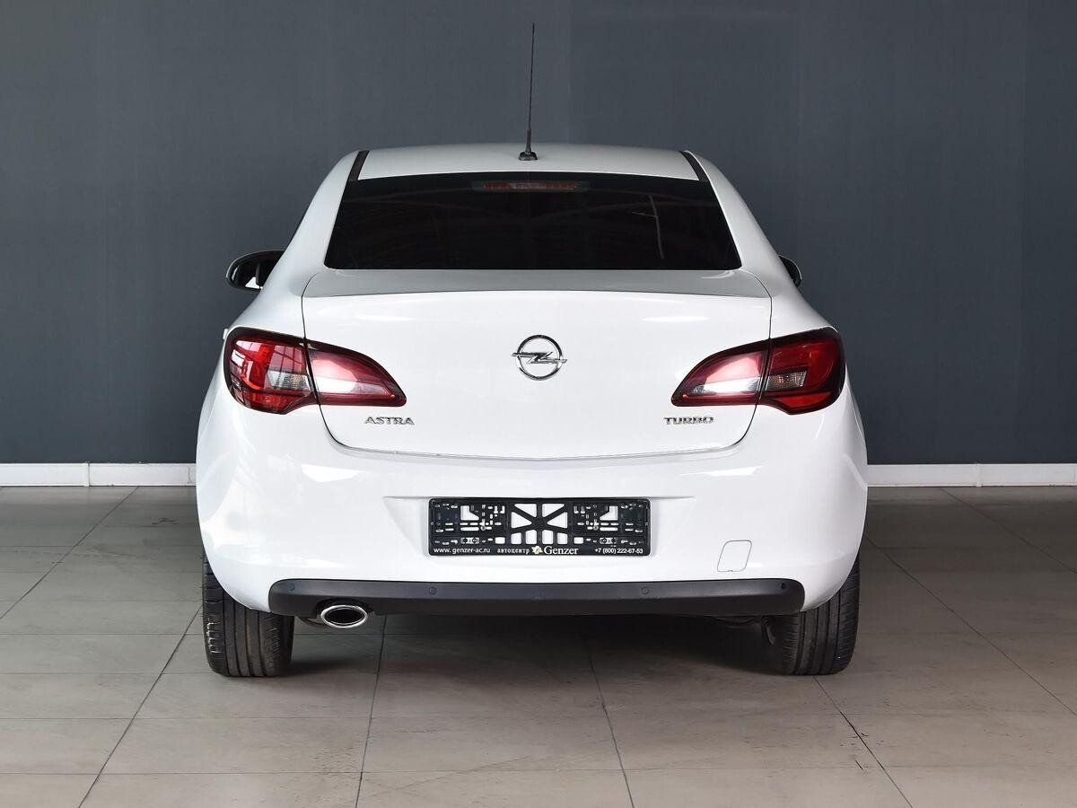 Opel Astra 2013