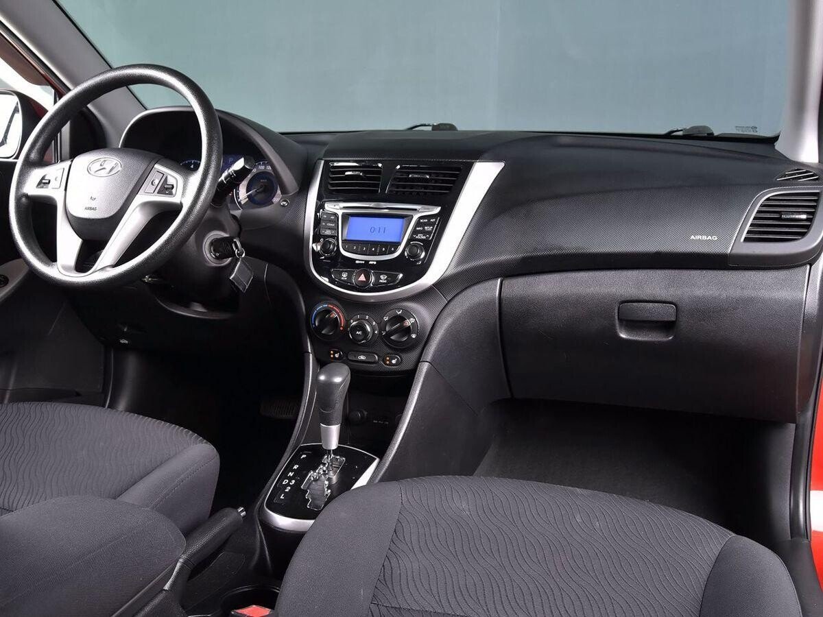 Hyundai Solaris 2012