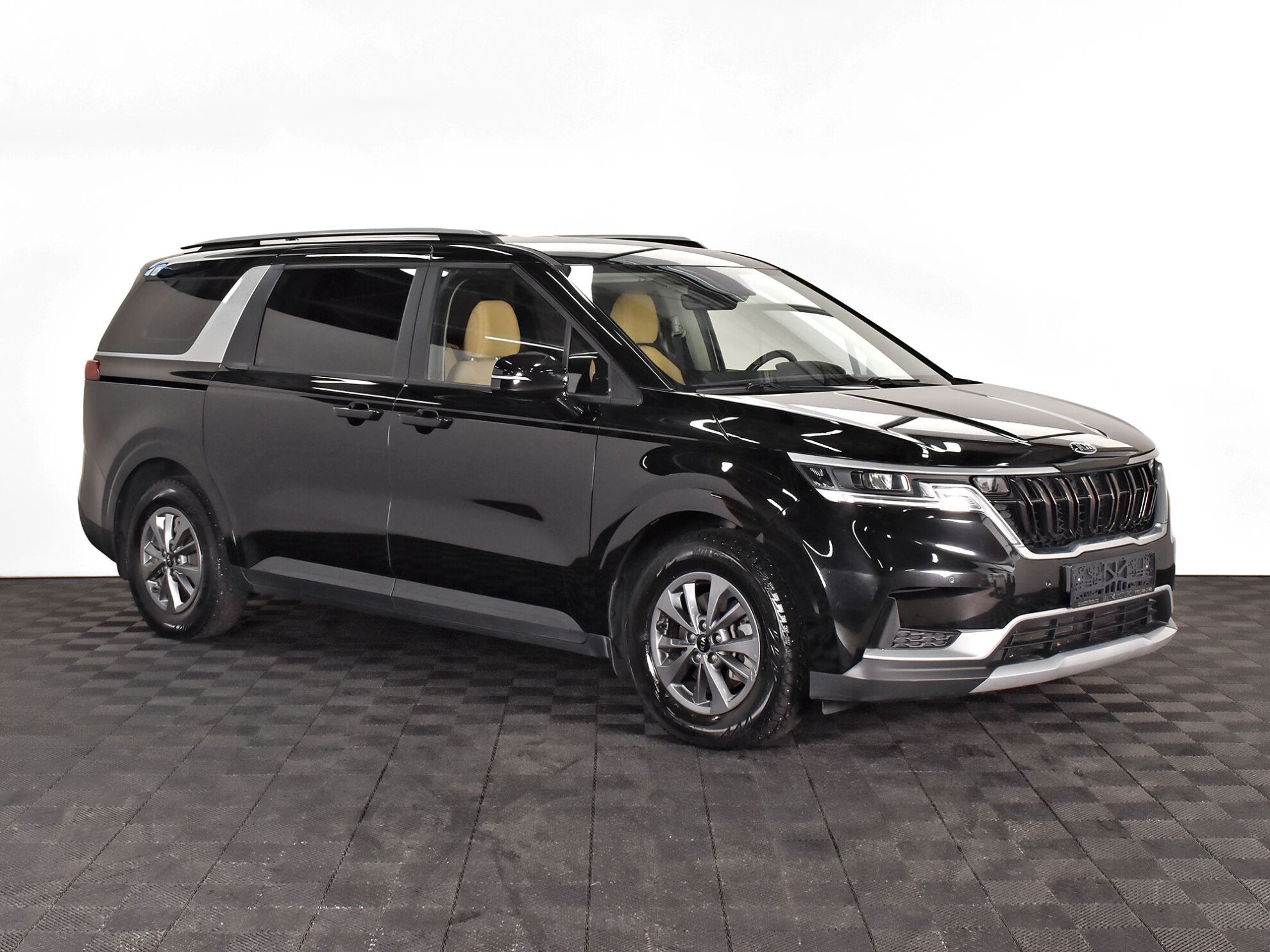 Kia Carnival 2021 Luxe (2021)