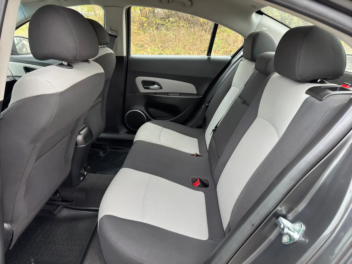 Chevrolet Cruze 2012 LS(1PG69KDF4)