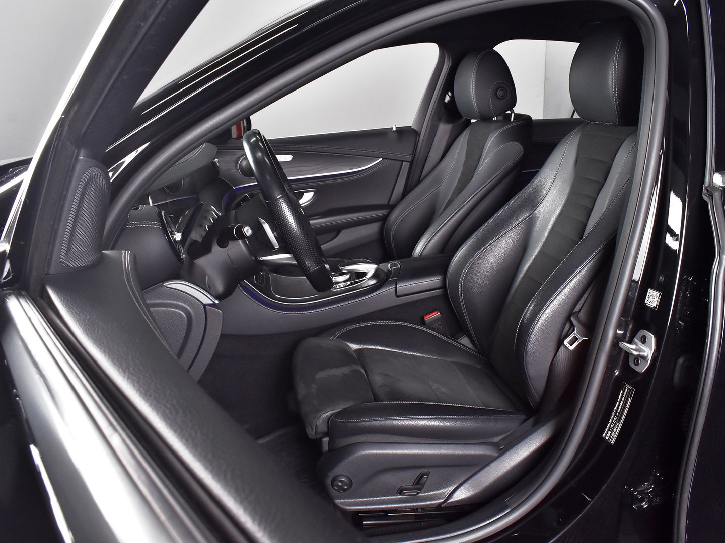 Mercedes-Benz E-Класс 2018 E 220 d 4MATIC Premium