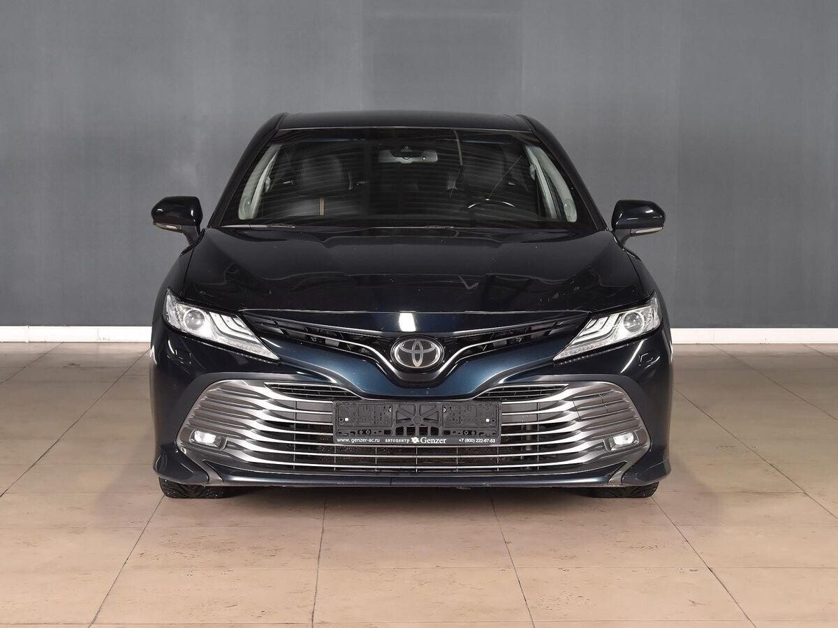 Toyota Camry 2019