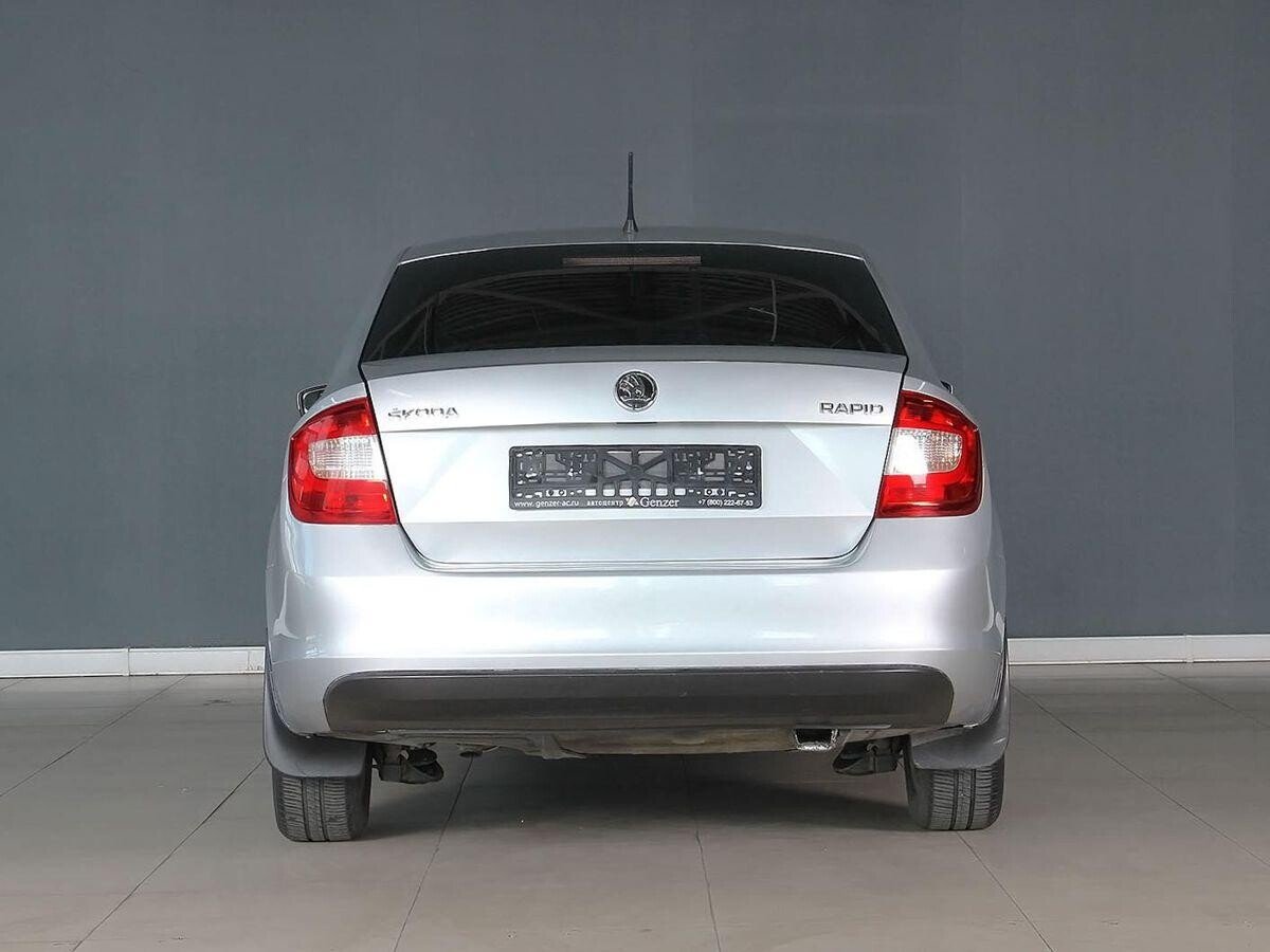 Skoda Rapid 2015