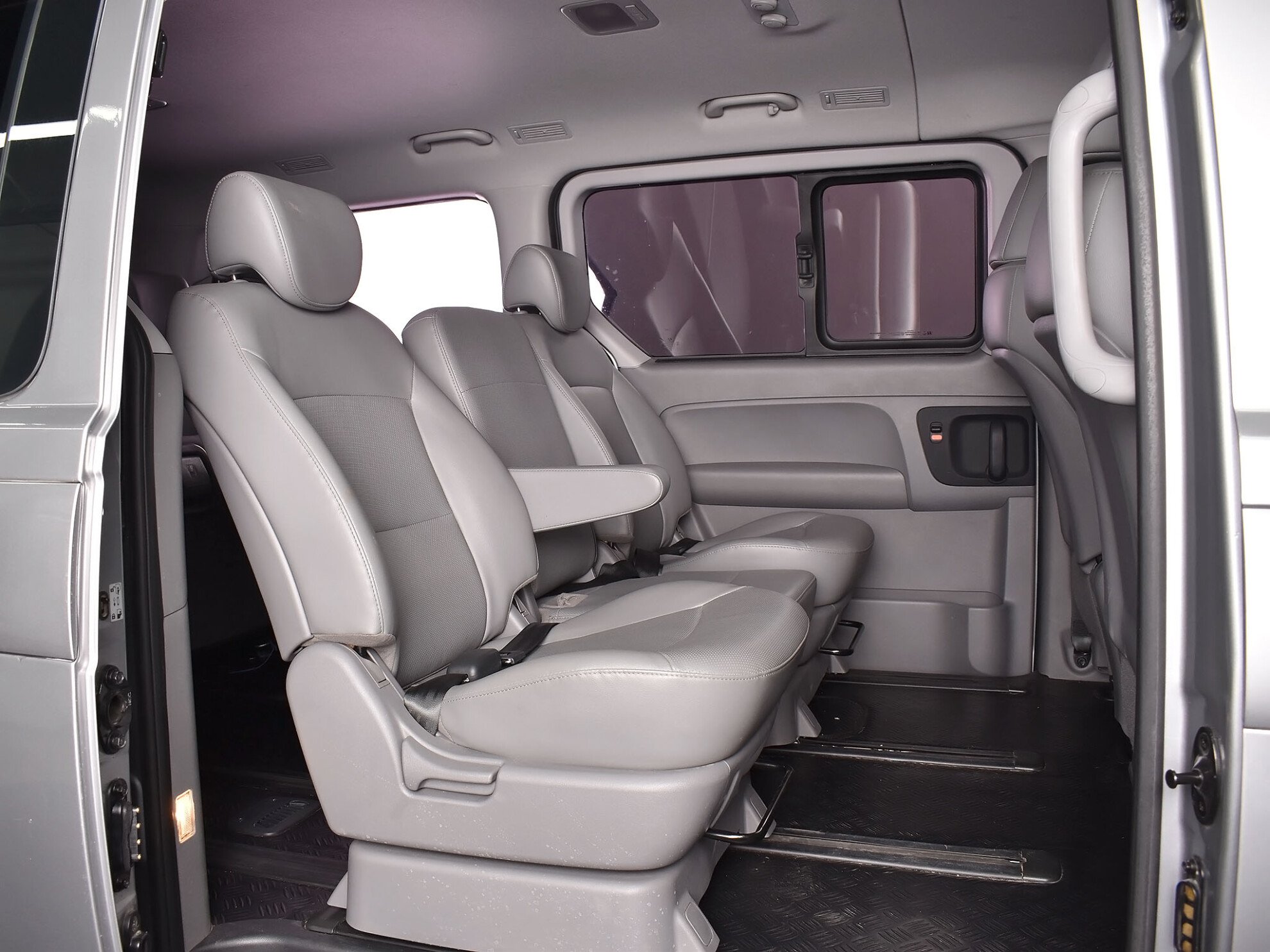 Hyundai Grand Starex 2018