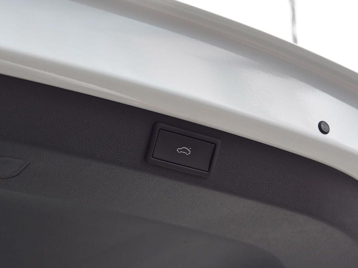 Volkswagen Taos 2021