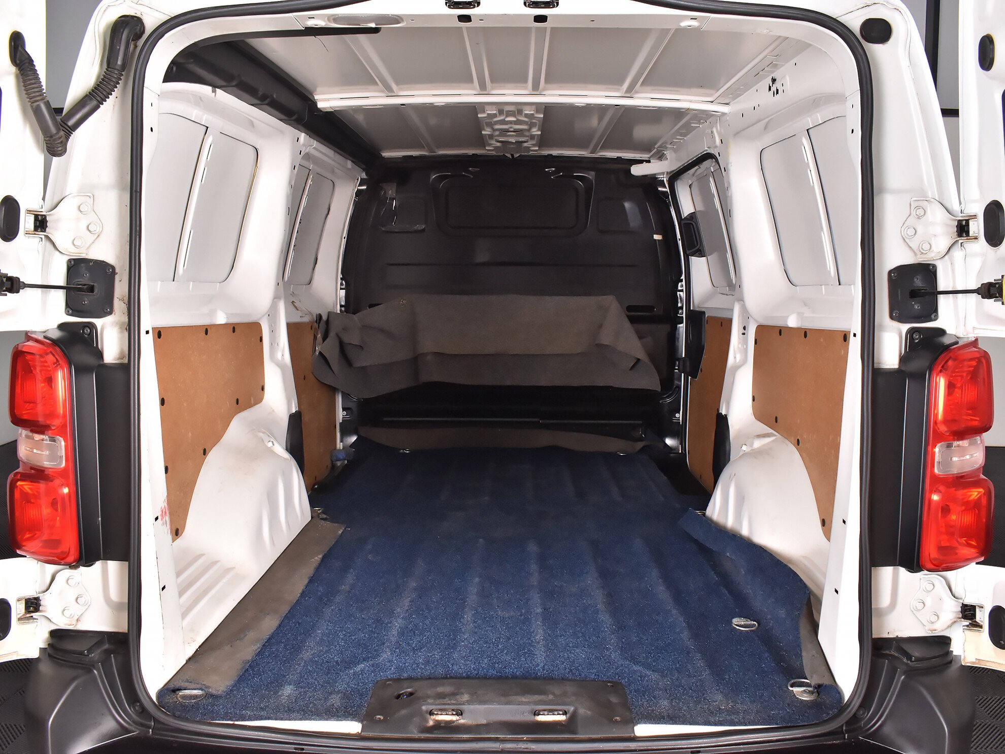 Peugeot Expert 2018 Premium (2.5т)
