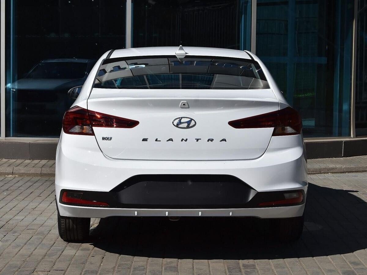 Hyundai Elantra 2019