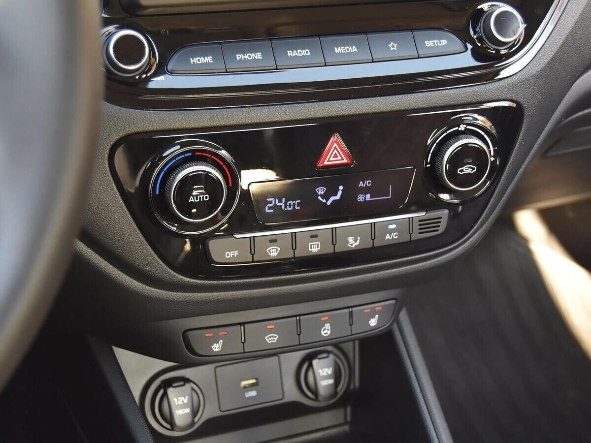 Hyundai Solaris 2021