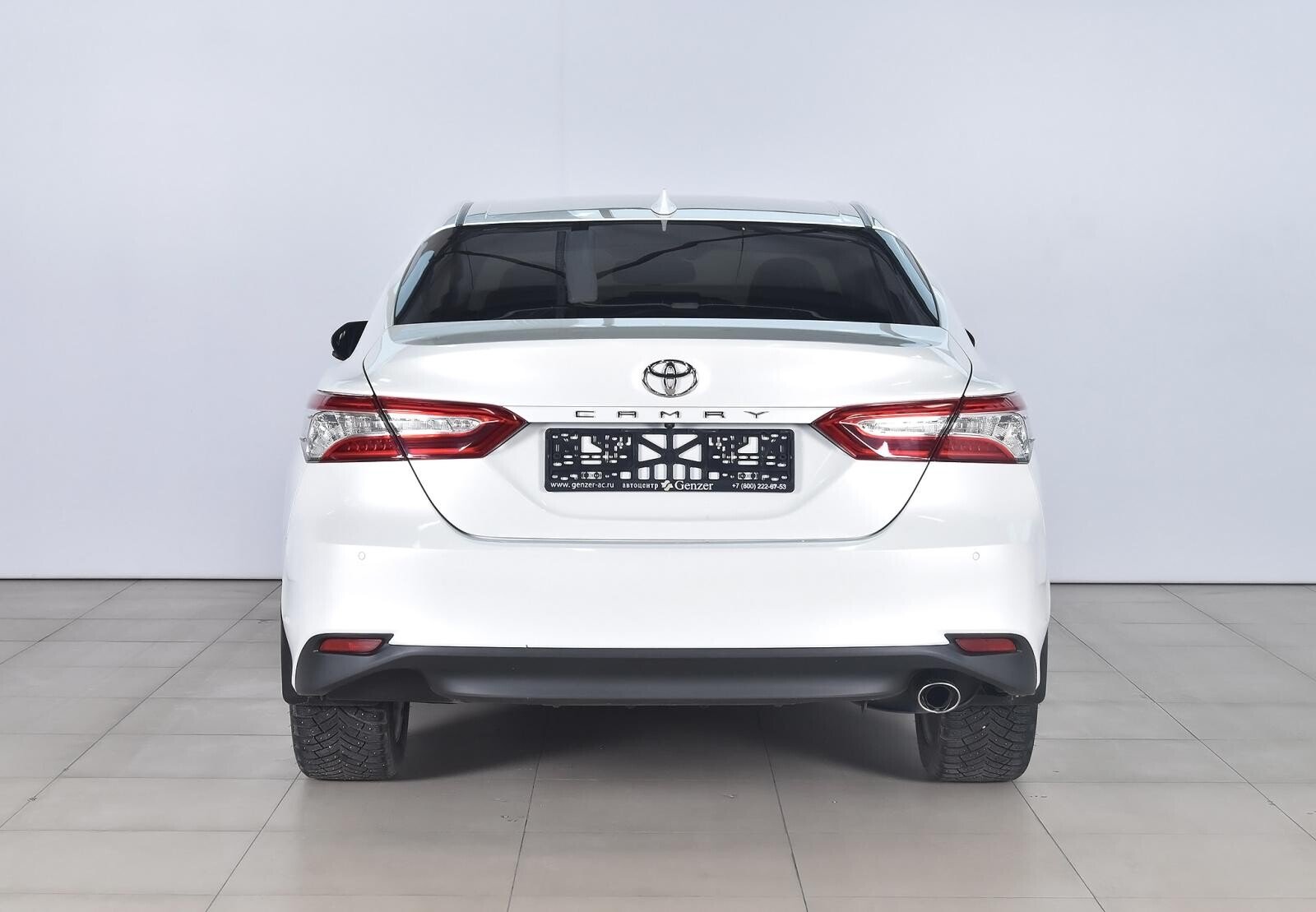 Toyota Camry 2019