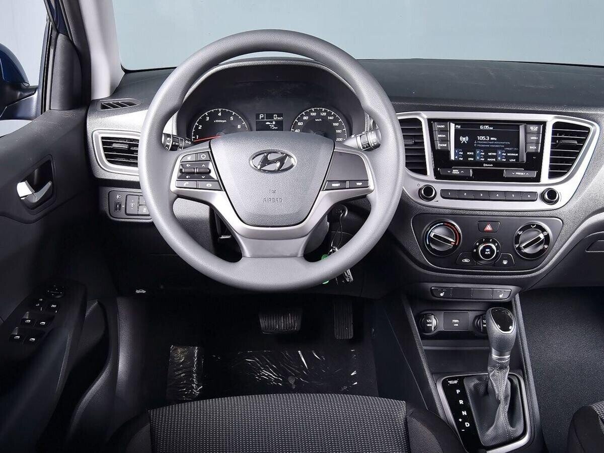 Hyundai Solaris 2021