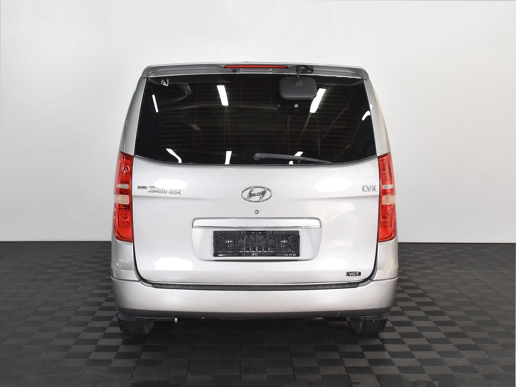 Hyundai Grand Starex 2011