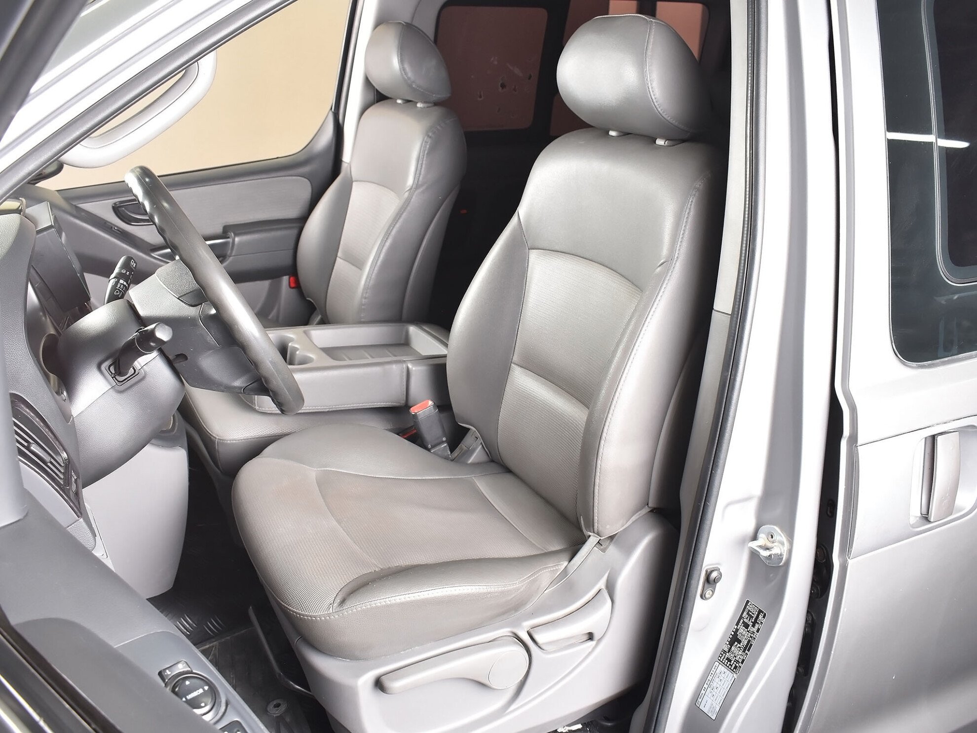 Hyundai Grand Starex 2011