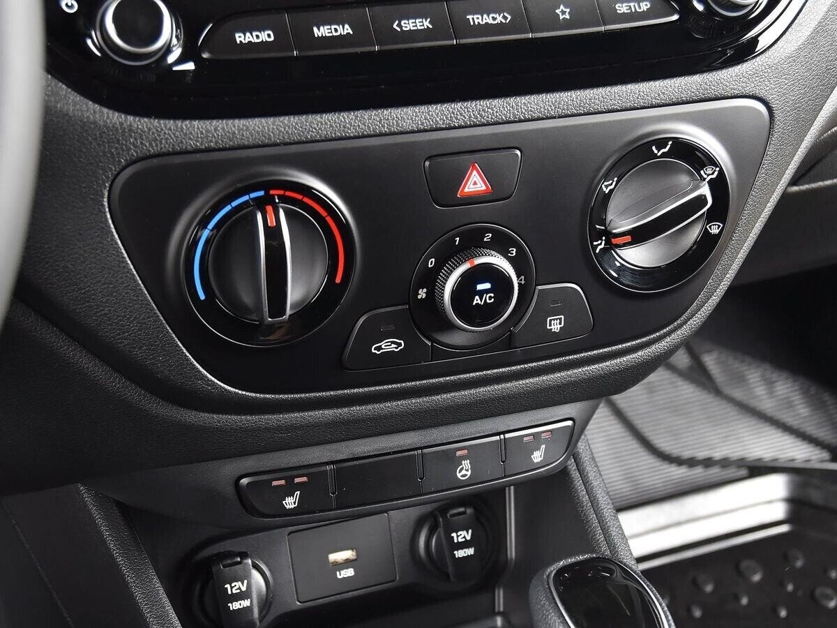 Hyundai Solaris 2021